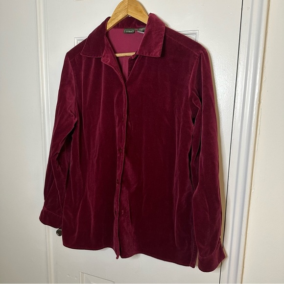 L.L. BEAN Vintage Red Velvet Button Down Shirt Women Top Valentines Maroon Small - Picture 4 of 6